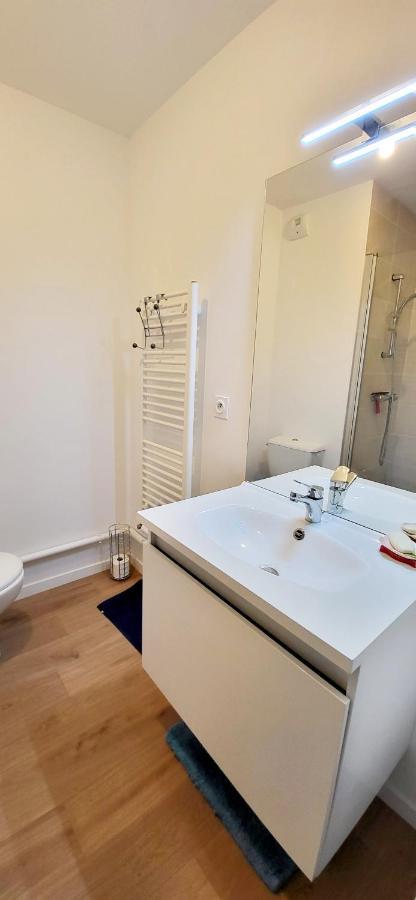 Appartement Moderne Finement Decore Avec Balcon A Vannes Centre Εξωτερικό φωτογραφία